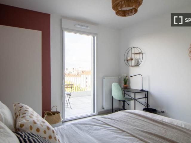 room_shared lyon