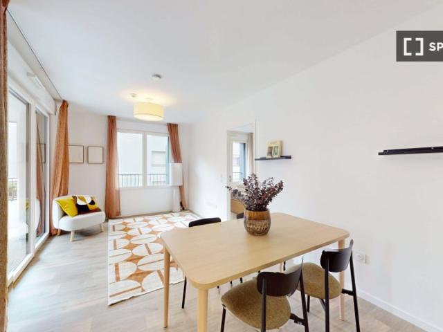 room_shared paris