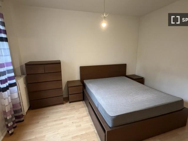 room_shared paris