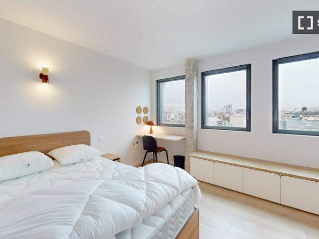 room_shared paris