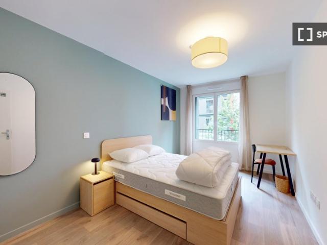 room_shared paris