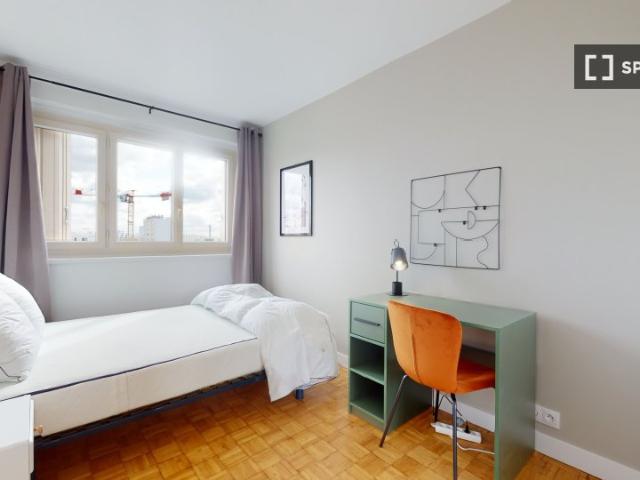 room_shared paris