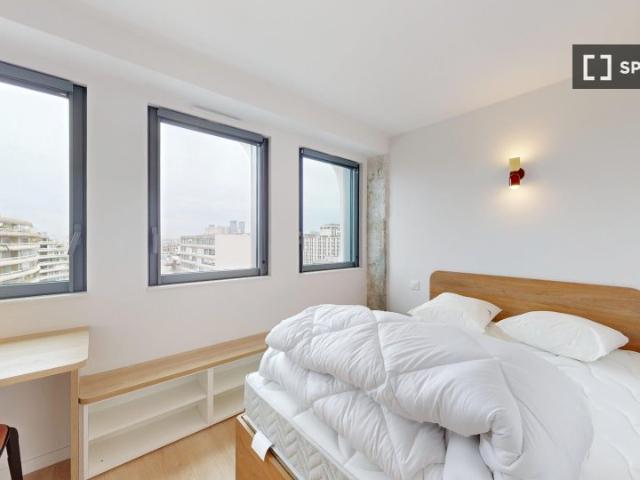 room_shared paris