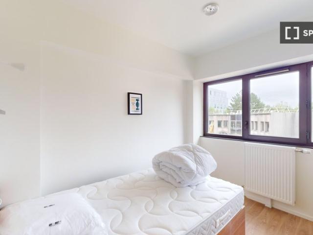 room_shared paris