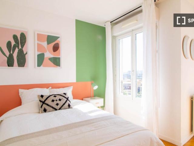 room_shared paris