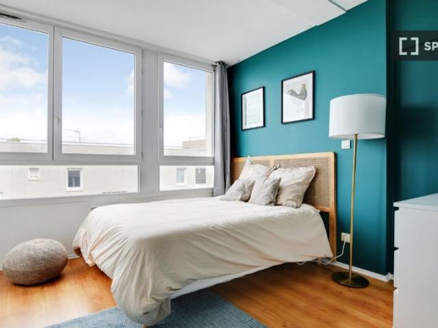 room_shared paris