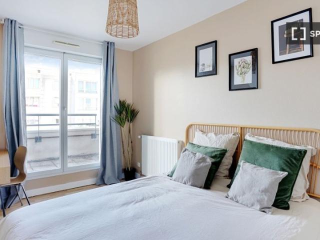 room_shared paris