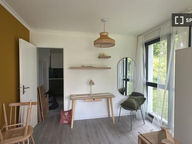 Chambre en colocation à louer à Villejuif
