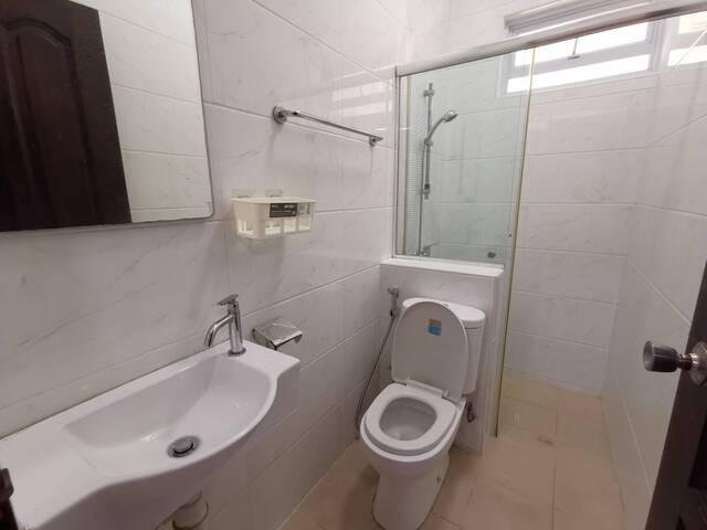 room / SOMERSET / NEWTON / Common room / 1pax stay / Available immediate