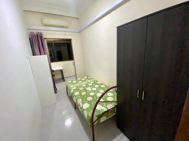 room / SOMERSET / Common room / 1pax stay / Available 30 Aug
