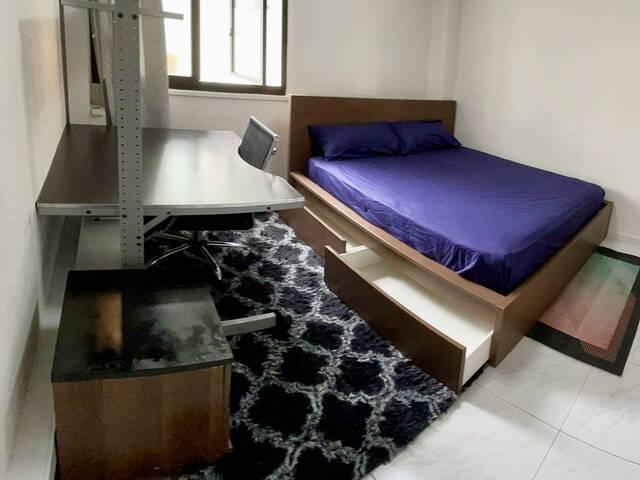 room Tiong Bahru MRT 5 minutes