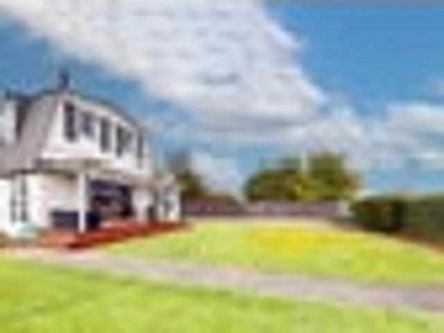 Room to Grow Versatile Living & Outdoor Appeal