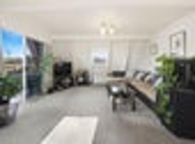 Room to Tinker on Reservoir Road