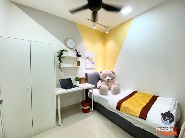 ROOM WALKING DISTANCE LRT ARA DAMANSARA