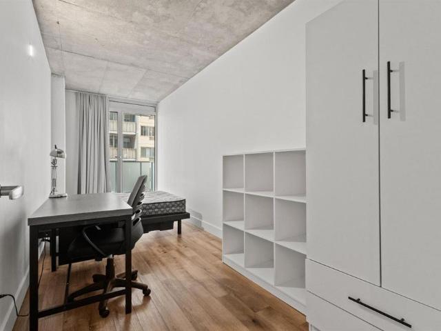 Room 1680 Avenue Lincoln, Montréal