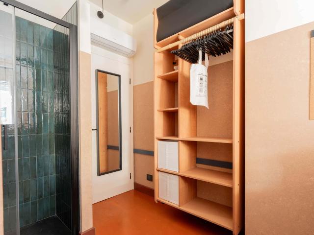 Room 17