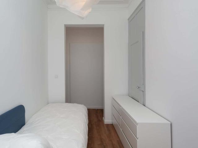 Room 1 152. Carrião 23 2