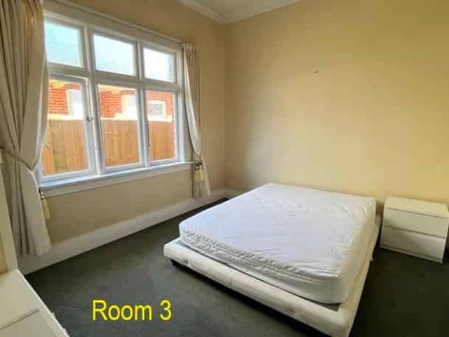 Room 3/101 Elgin Road, Kenmure, Dunedin City