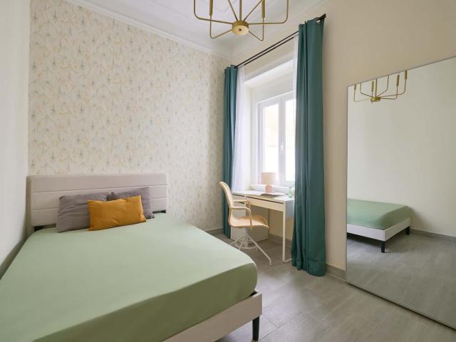 Room 3 79. R.Sampaio Pina 9 RCE