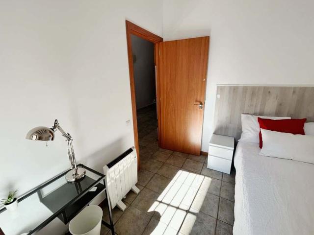 Room 3 Carrer d' Avinyo 24