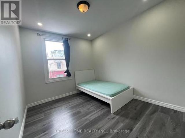 Room#4 29 Glasgow Street, Toronto, ON, M5T 2C1 house for lease | Listing ID C13581 | Royal LePage