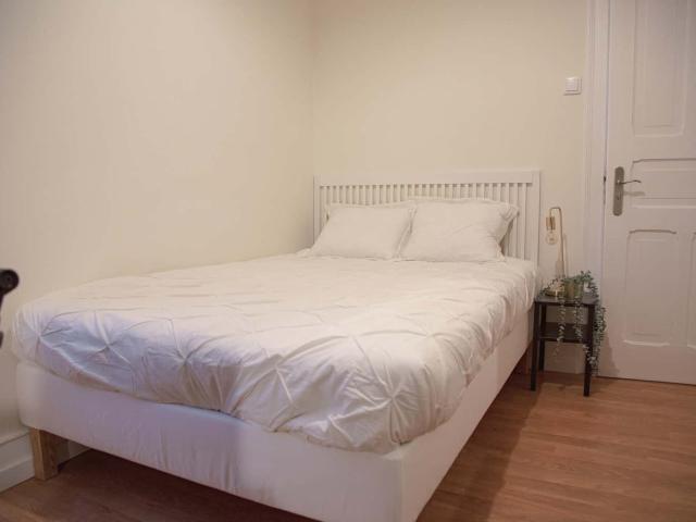 Room 4 39. Sampaio Pina 7 1D