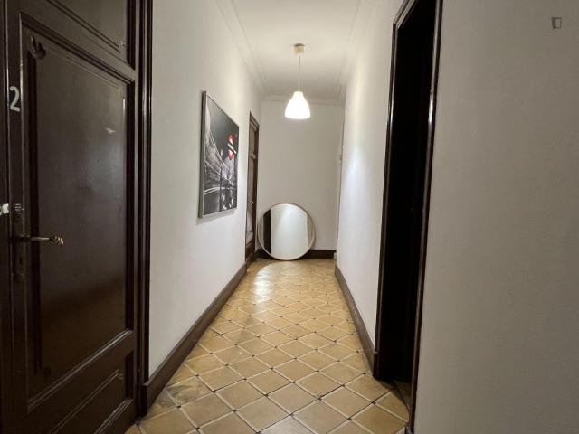 ROOM 4 Very nice double bedroom close to Palau de la Música Catalana