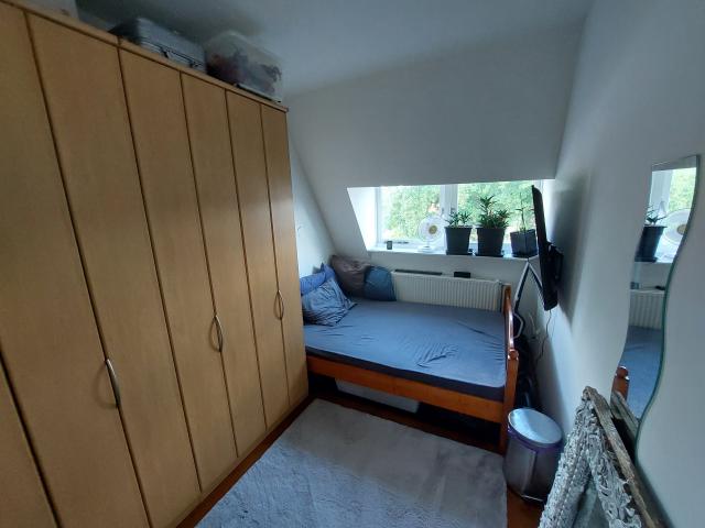 room 9 m2 in the house while I am on vacation