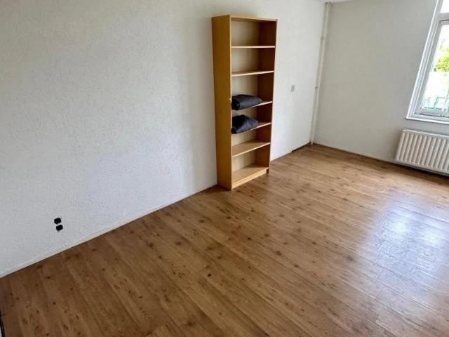 Roommates for Vaargeul