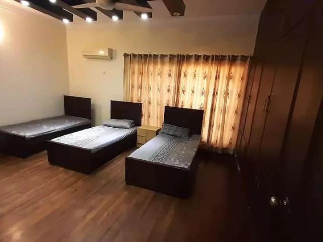 Rooms avilable for rent Islamabad F 8 ID 07388