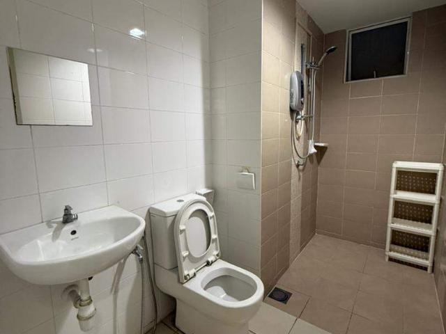 Rooms for Rent @ The Zest, Kinrara 9 Puchong