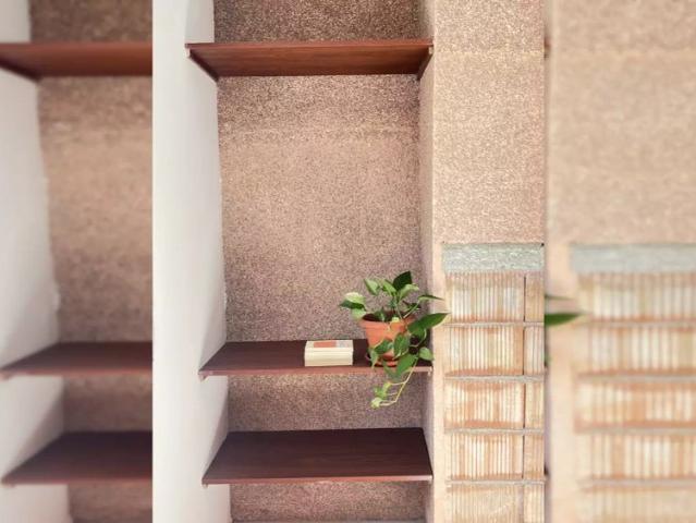 Rooms for rent in 4 bedroom apartment in Beiro
