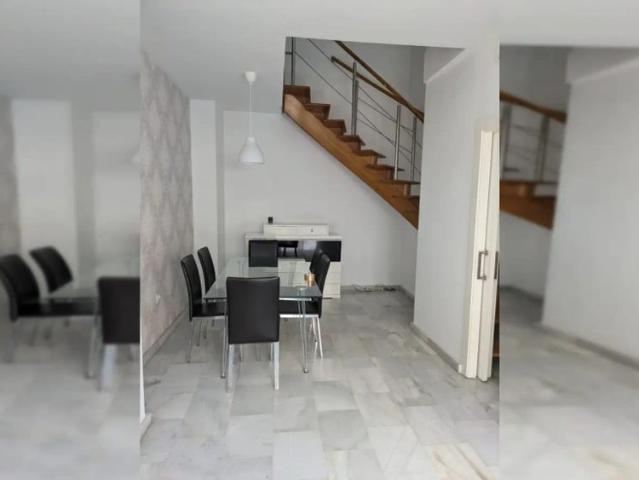 Rooms for rent in 4 bedroom apartment in La Fama