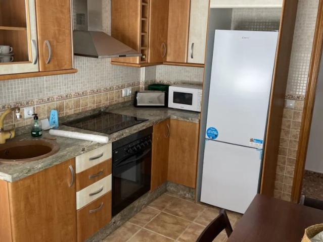 Rooms for rent in 4 bedroom apartment in San Vicente Del Raspeig