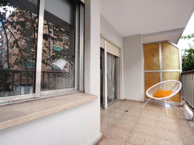 Rooms for rent in 5 bedroom apartment in Camins Al Grau
