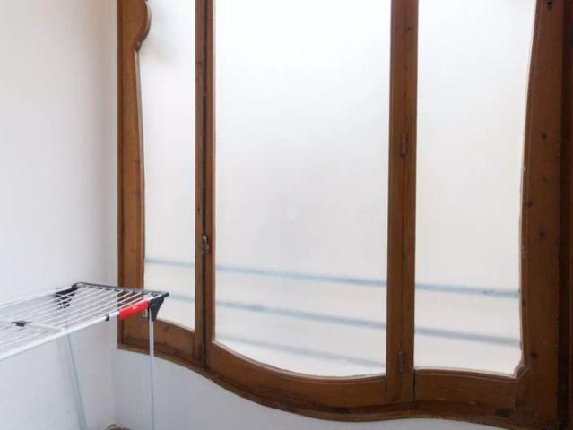 Rooms for rent in 7 bedroom apartment in Barcelona
