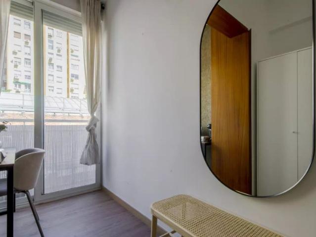 Rooms for rent in 8 bedroom apartment in Tetuán