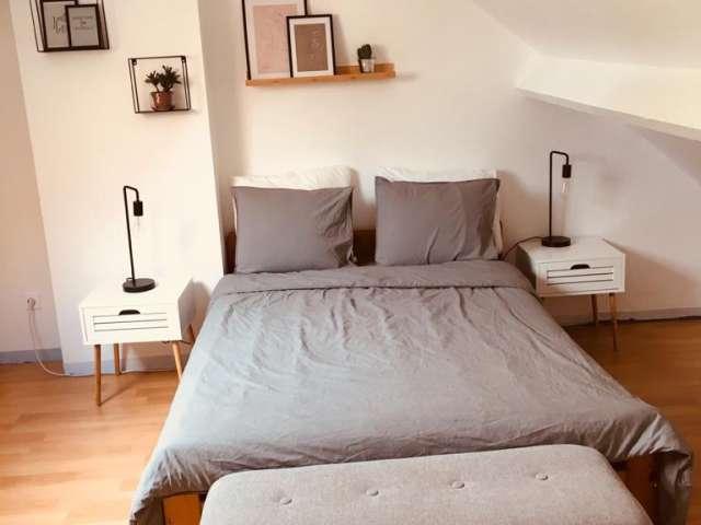Rooms for rent in 8 bedroom house in Chaudfontaine, Liege