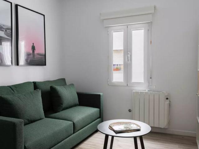 Rooms for rent in 2 bedroom apartment in Getafe