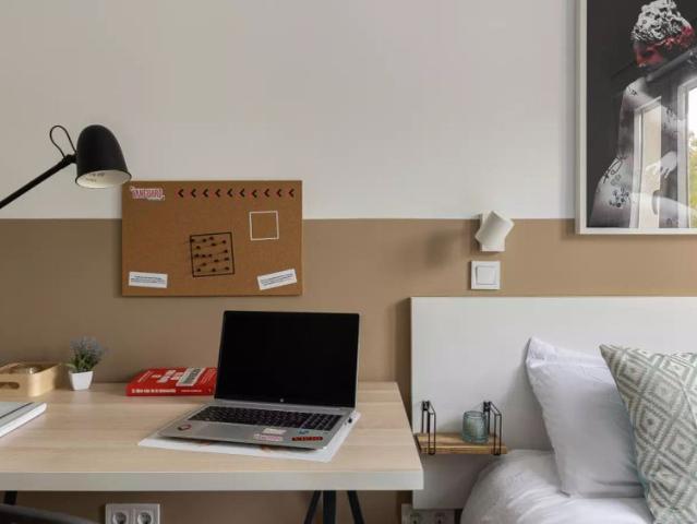 Rooms for rent in 2 bedroom apartment in Getafe