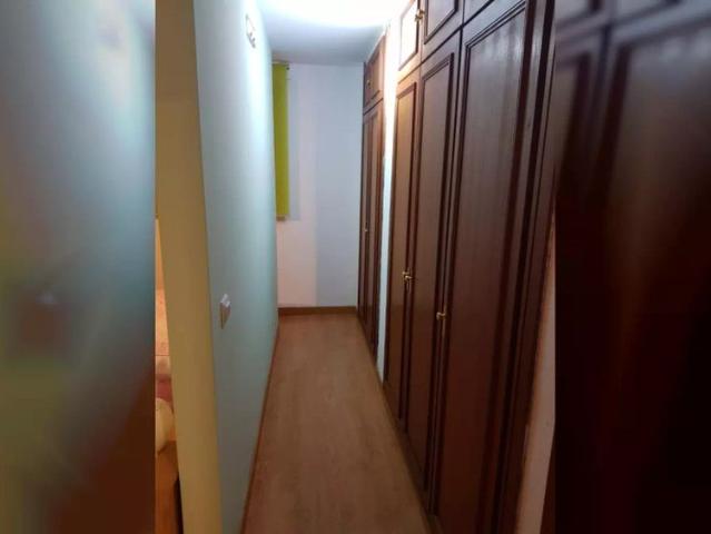 Rooms for rent in 3 bedroom apartment in Ciutat Jardi