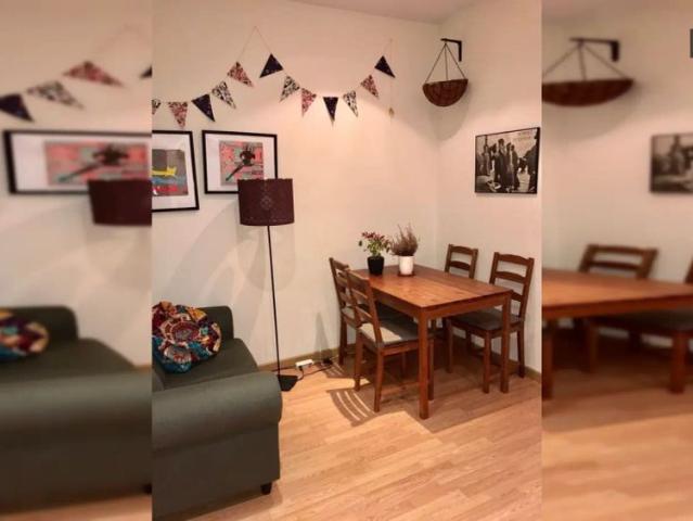 Rooms for rent in 3 bedroom apartment in L'Esquerra De L'Eixample