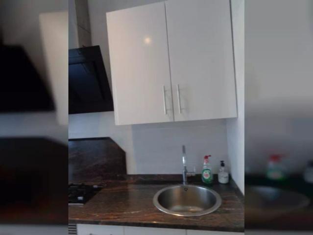 Rooms for rent in 3 bedroom apartment in Puertochico