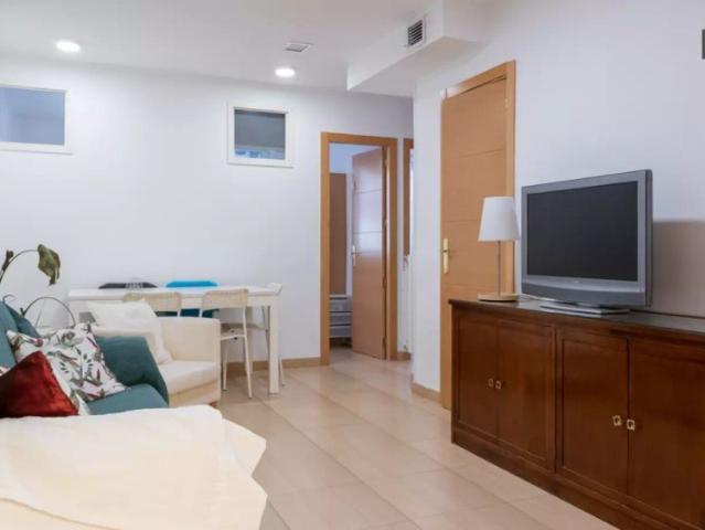 Rooms for rent in 3 bedroom apartment in Salvador