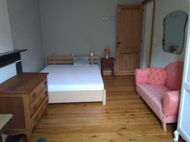 Rooms for rent in 3 bedroom house in Liege