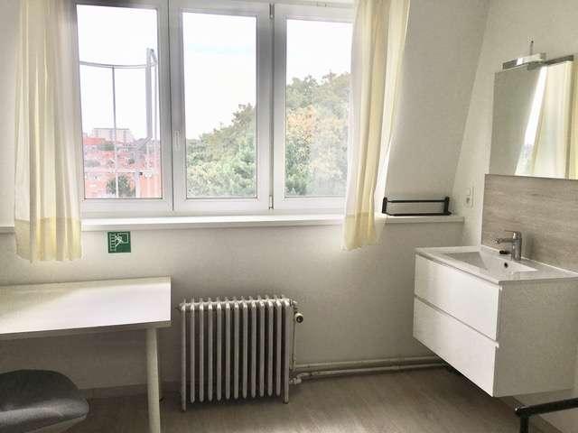 Rooms for rent in a residence in Saint Josse Ten Noode