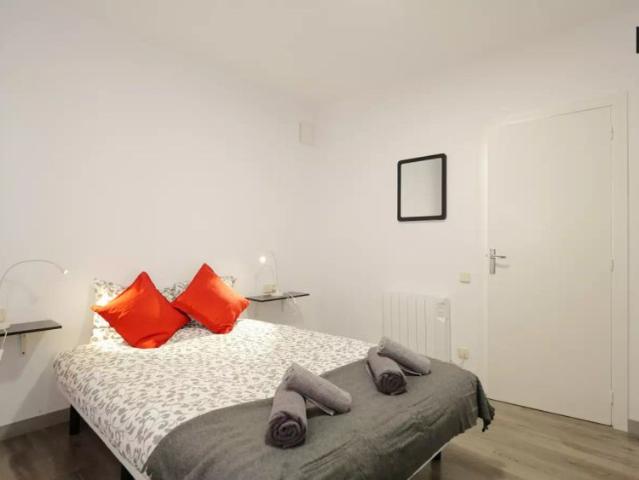 Rooms for rent in a 2 Bedrooms apartment in L'Hospitalet