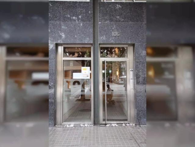 Rooms for rent in shared apartment in Barcelona
