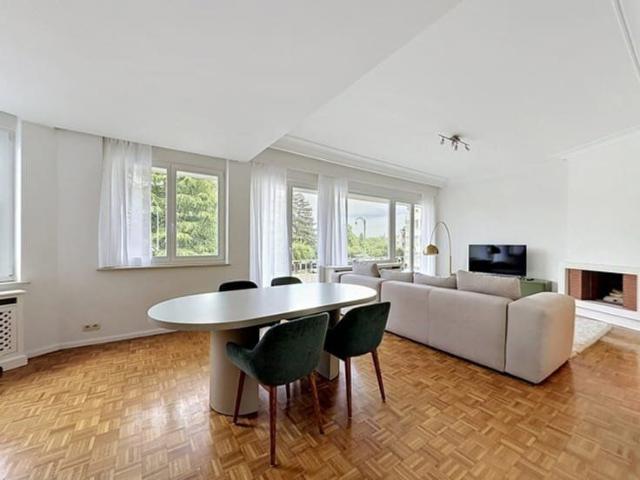 Roosevelt: Beautiful furnished 4 bedroom apartment + terrace