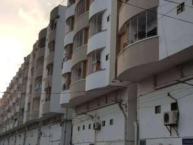 Road Facing 3 Bed dd Apartment in De Comforts fb area Karachi Yaseenabad ID 12432